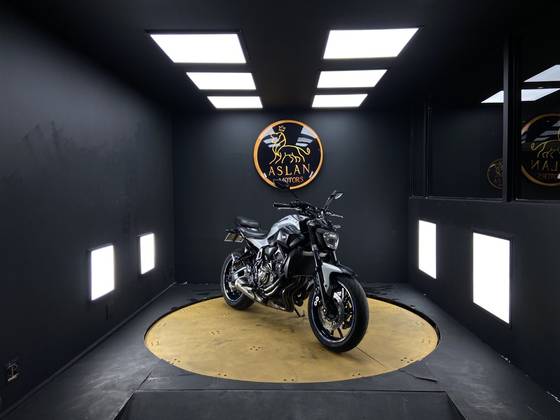 YAMAHA MT-07 ABS YAMAHA MT-07 ABS